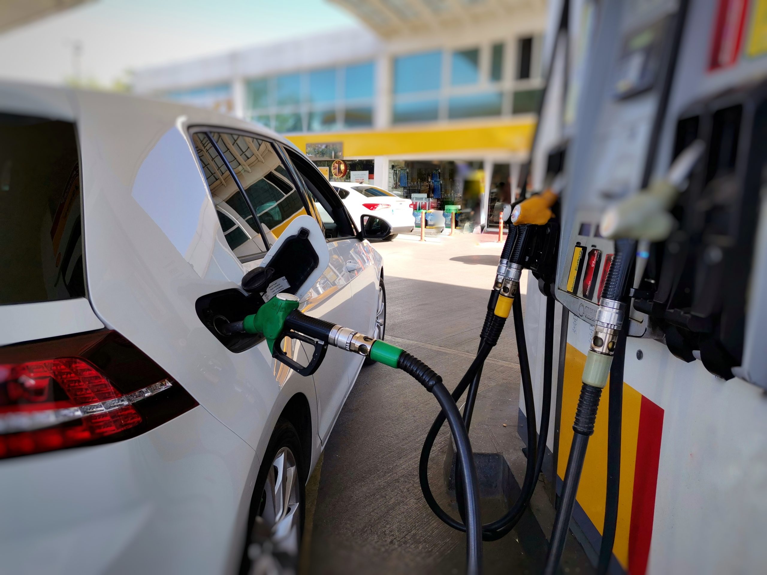 Leia mais sobre o artigo Combustíveis, como combater os preços exorbitantes?