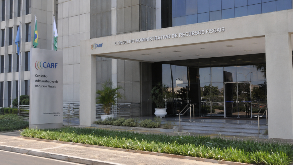 Prescrição intercorrente no processo administrativo fiscal: quanto tempo o Estado pode levar para decidir?